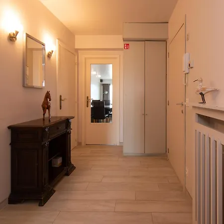Apartment Beautiful 3-bedroom With Sea View *