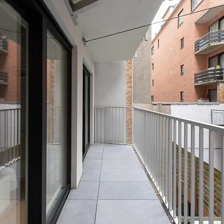 Apartment In With Sea View *